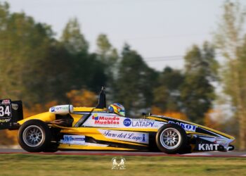 GUZMAN NO BAJA LOS BRAZOS