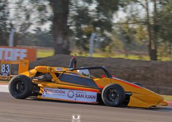 EL ESCALADOR NARANJO