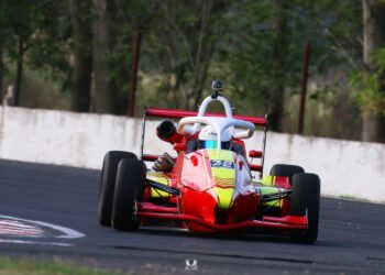 DEBUT QUE LO DEJO CON GANAS DE MAS