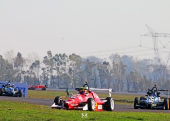 TRIUNFO Y PUNTA DEL CAMPEONATO