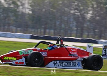 LABOR INTENSA EN EL AUTO DE ARANO