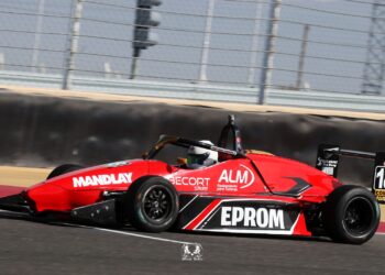  SACÓ ADELANTE UN FIN DE SEMANA DIFÍCIL