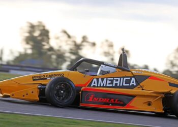 LA BANDERA A CUADROS, EL PREMIO DE RUSMAN