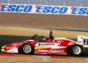  VIENE DE GANAR Y PRESIONA