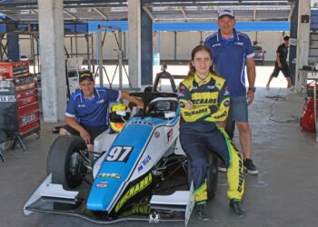 CONTINÚA LA DINASTÍA 