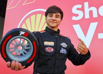 CARAM Y SU PRIMERA POLE