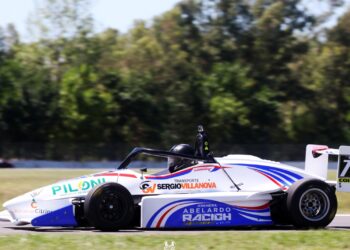 DEBUT CON SABOR AGRIDULCE